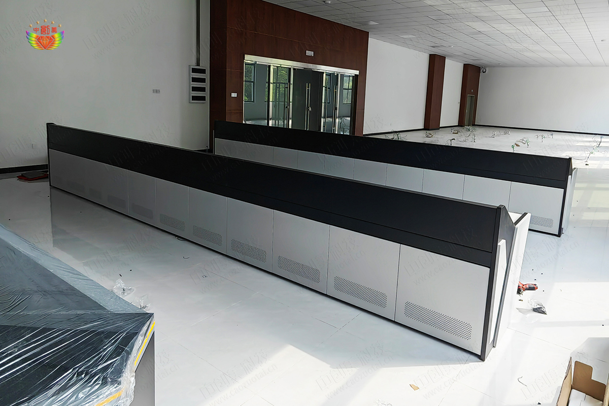 斜面操作臺樣式圖